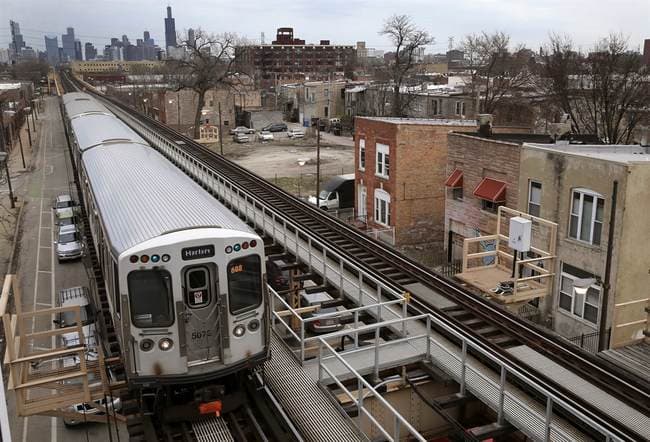 10-Time Felon Learns Sentence After Being Busted With Revolver on 'Gun-Free' Chicago Train